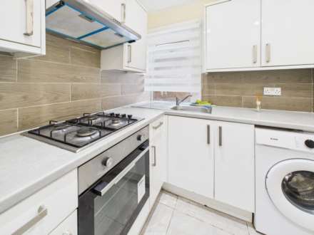 Castlemilk Road, Glasgow, Image 6