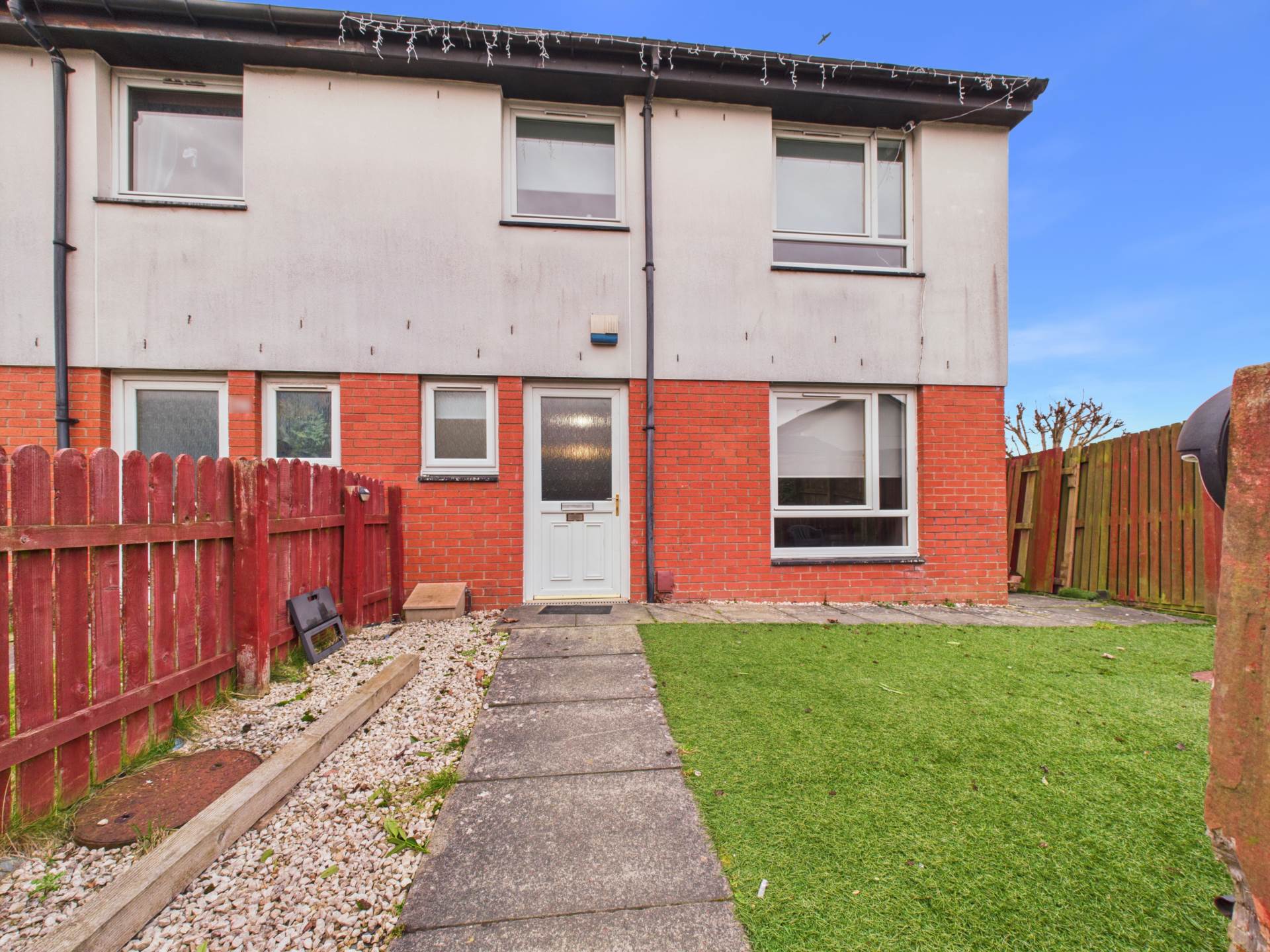 Hamiltonhill Gardens, Glasgow, Image 13