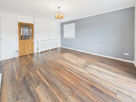 Neilvaig Drive, Rutherglen, Image 4