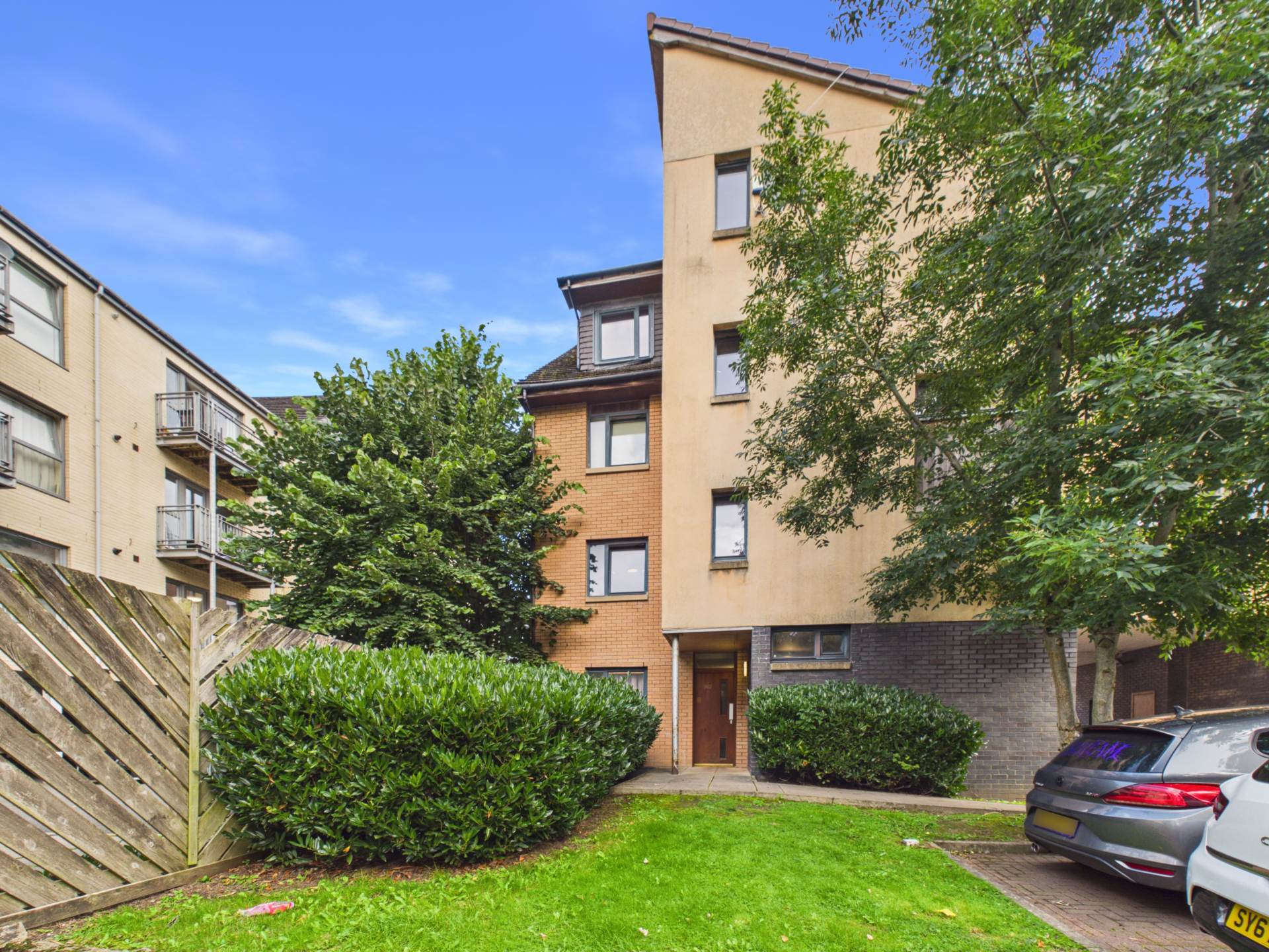 Cambuslang Road, Glasgow, Image 1