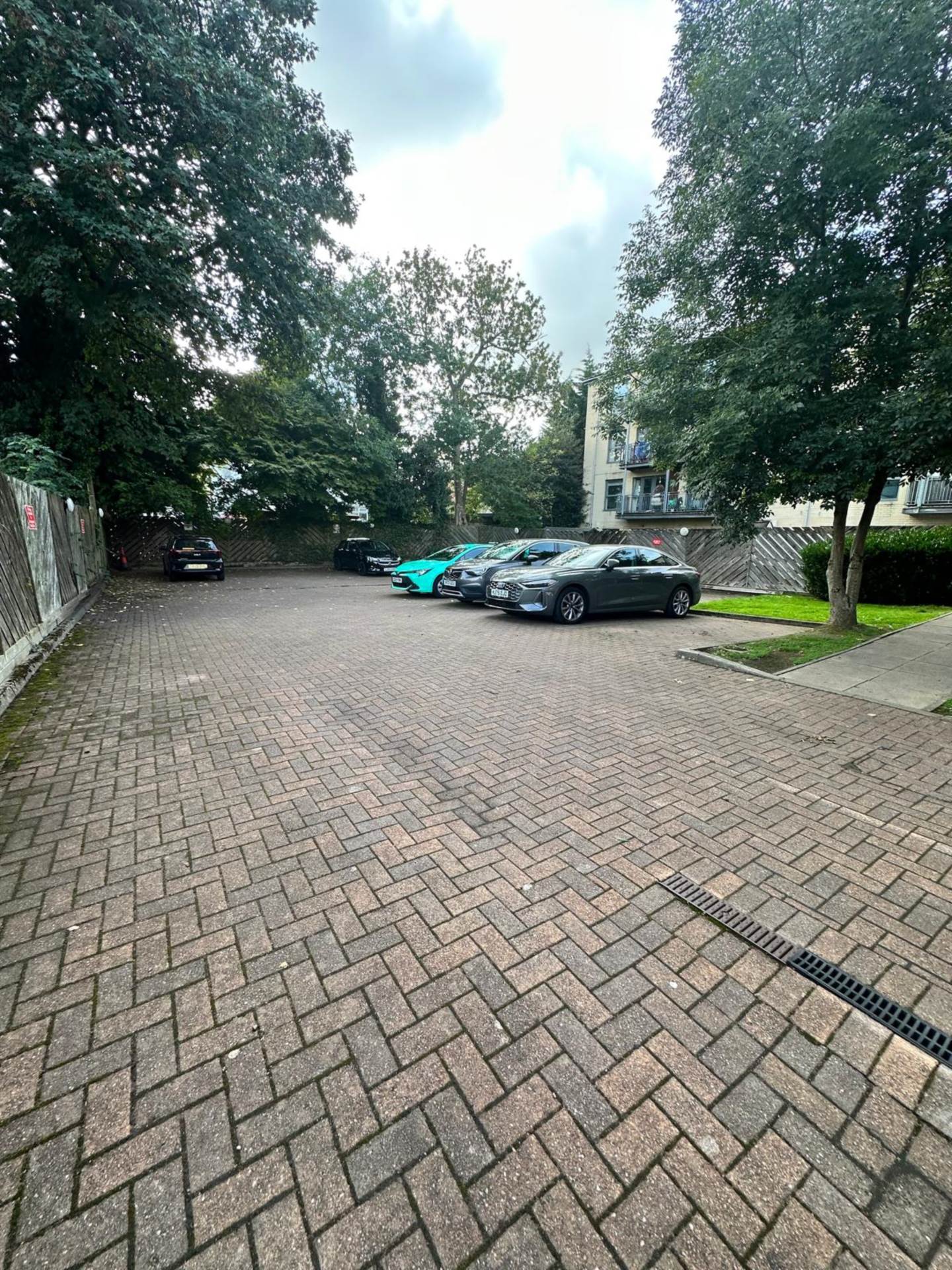 Cambuslang Road, Glasgow, Image 16