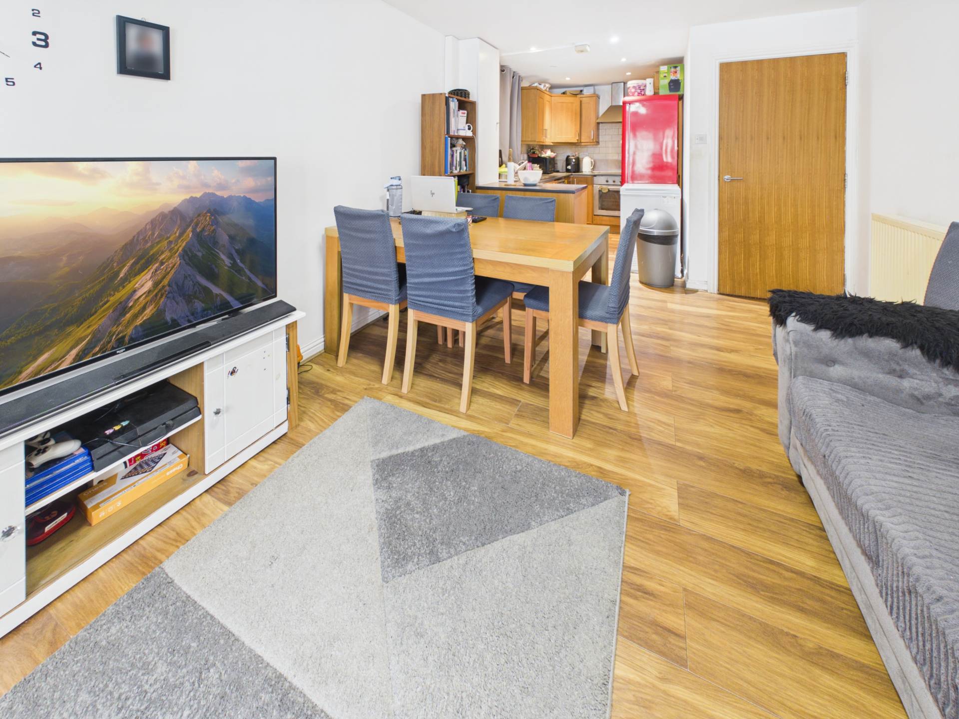 Cambuslang Road, Glasgow, Image 9