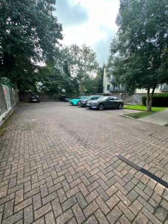 Cambuslang Road, Glasgow, Image 16