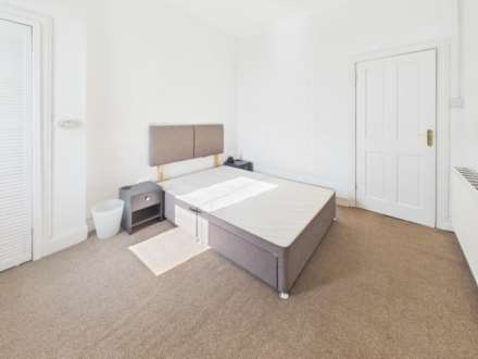 Barfillan Drive, Glasgow, Image 6