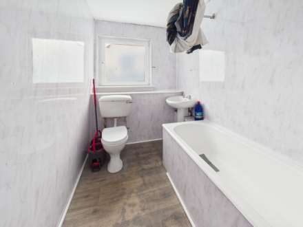 Craighead Way, Barrhead, Image 11