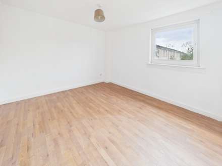 Craighead Way, Barrhead, Image 9