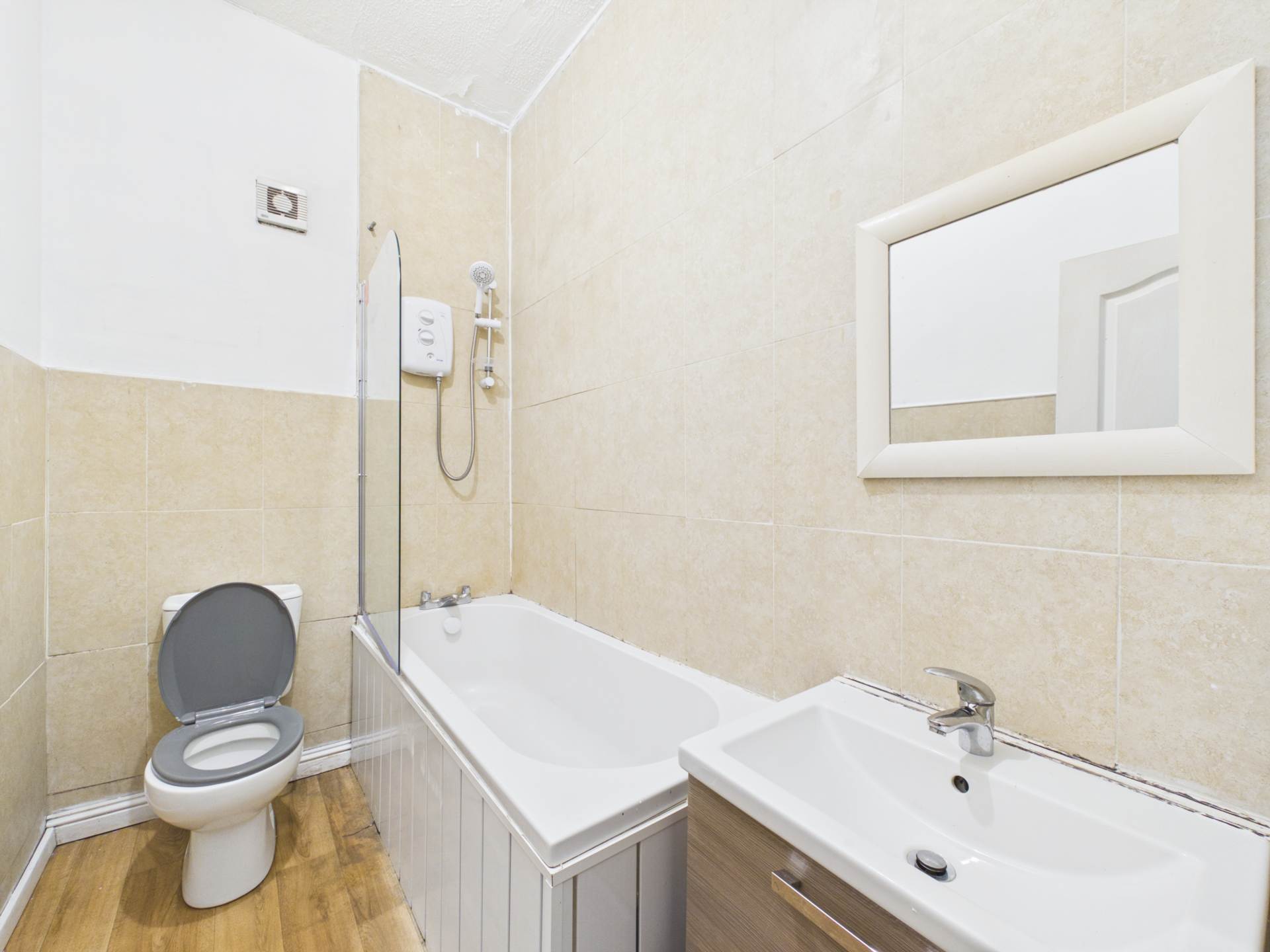 Broomland Street, Paisley, Image 4