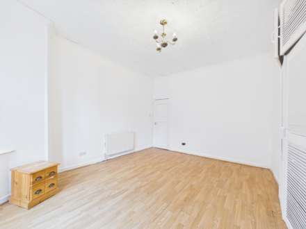 Broomland Street, Paisley, Image 3