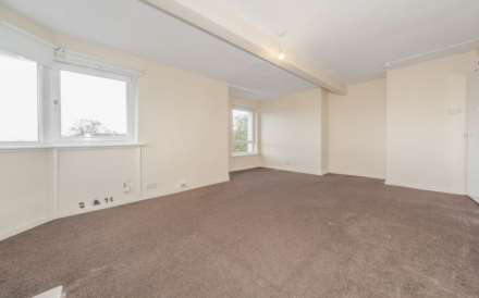 Lomond Avenue, Renfrew, Image 4