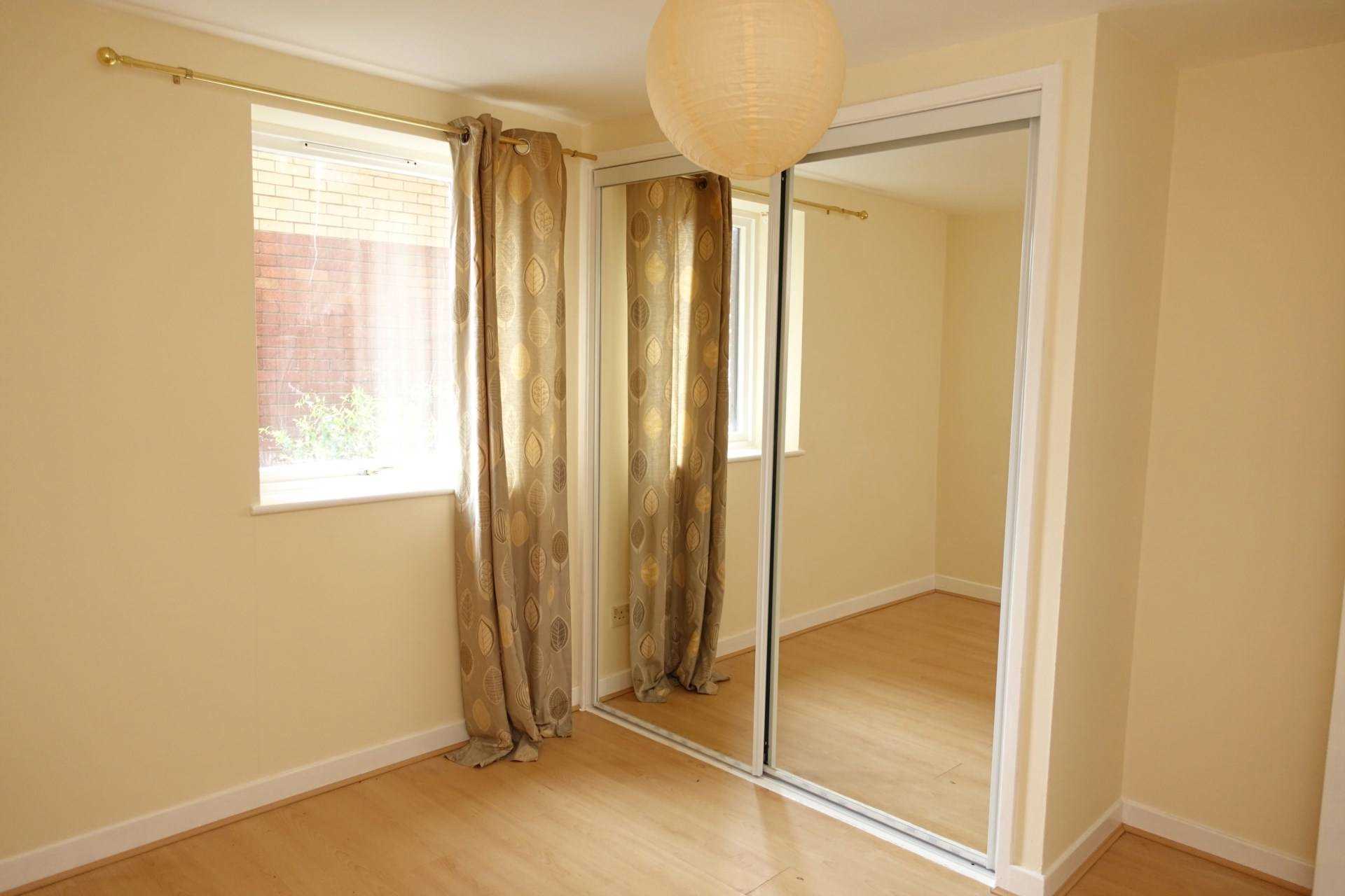 Laighpark View, Paisley, Image 4