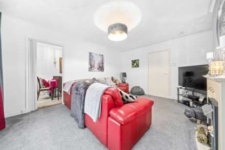 Crofton Avenue, Croftfoot, Image 23