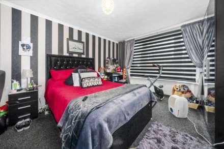 Crofton Avenue, Croftfoot, Image 33