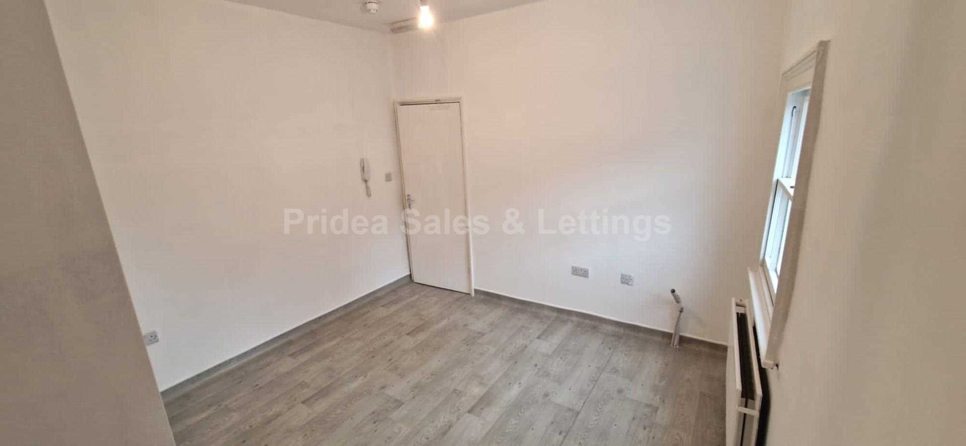 Newland, Lincoln, Image 5