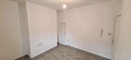 Newland, Lincoln, Image 6