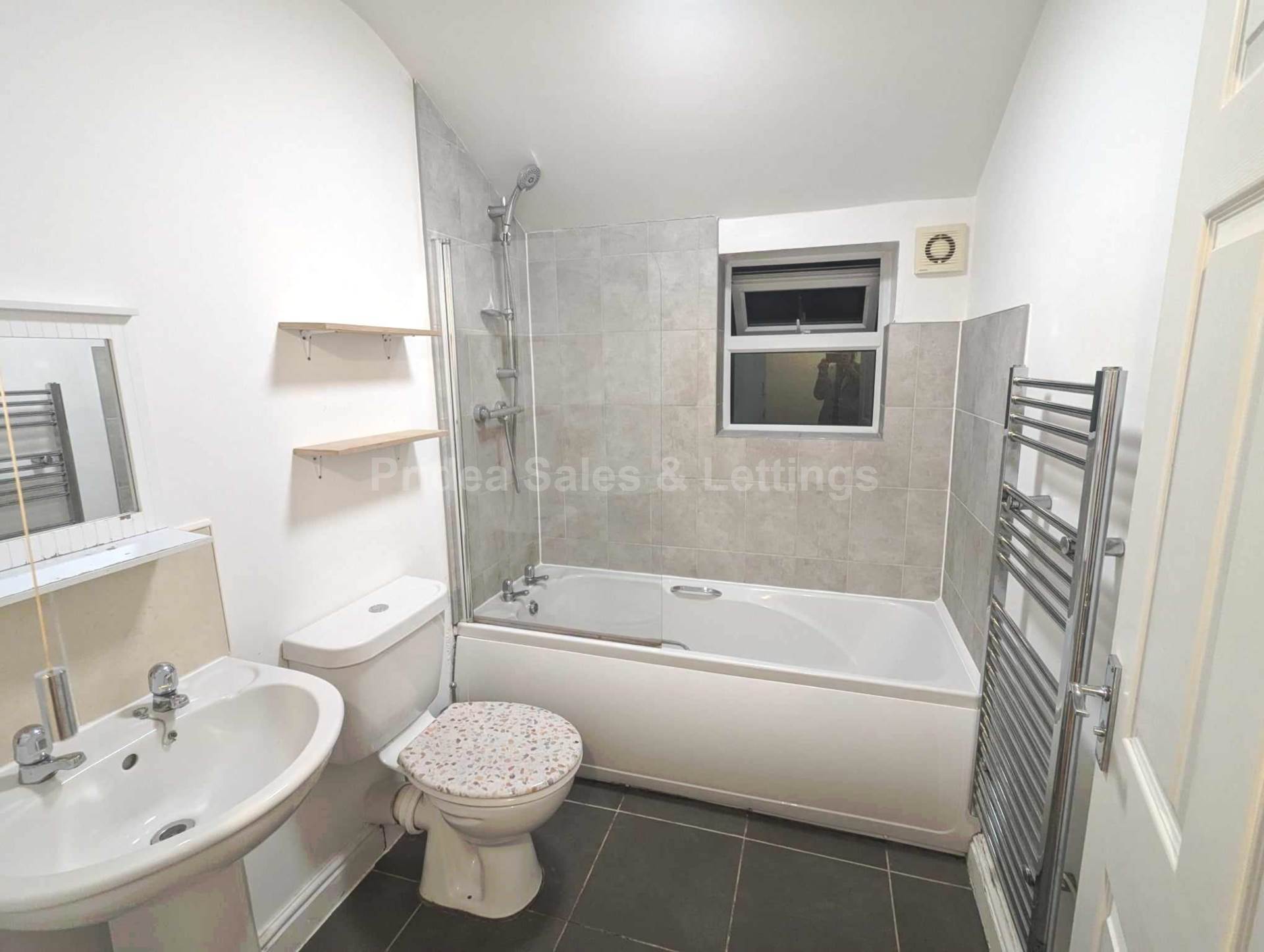 Yarborough Road, Lincoln, Image 3