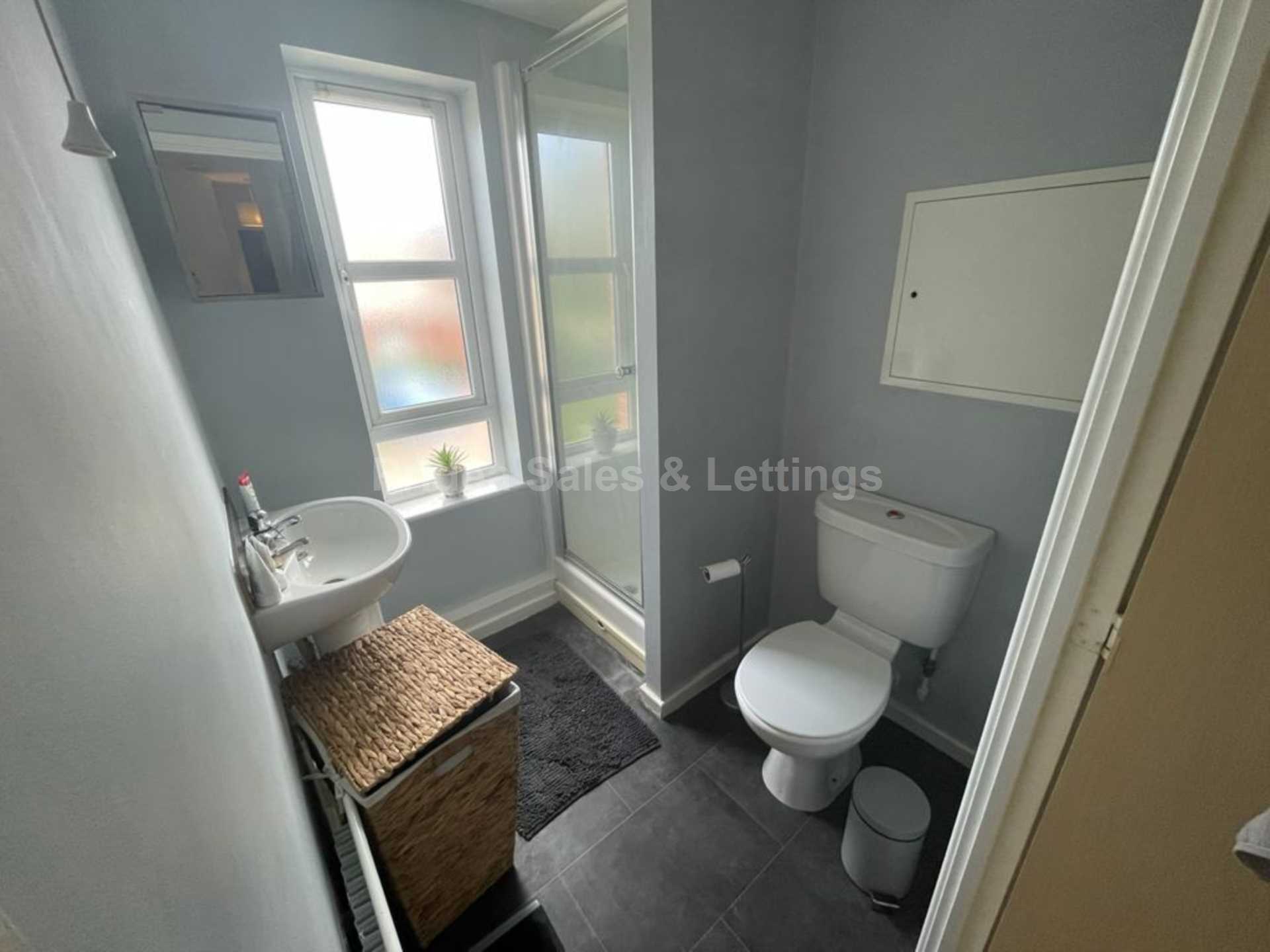 Pitcairn Avenue, Lincoln, Image 10