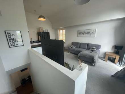 Pitcairn Avenue, Lincoln, Image 7