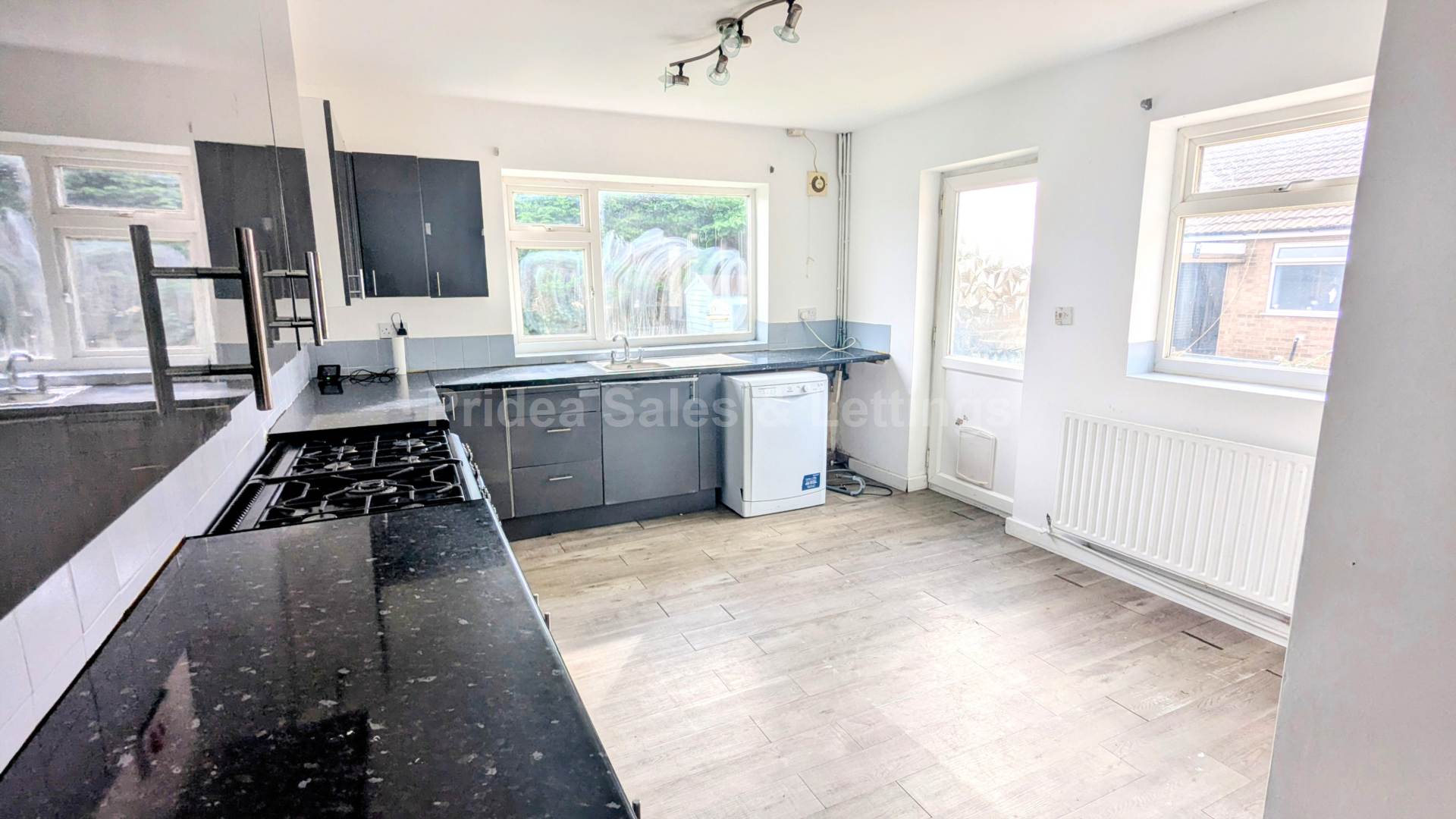 Manor Road, Saxilby, Image 22