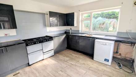 Manor Road, Saxilby, Image 21