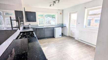 Manor Road, Saxilby, Image 22