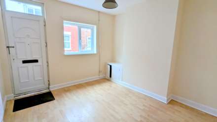 Cross Street, Lincoln, Image 2