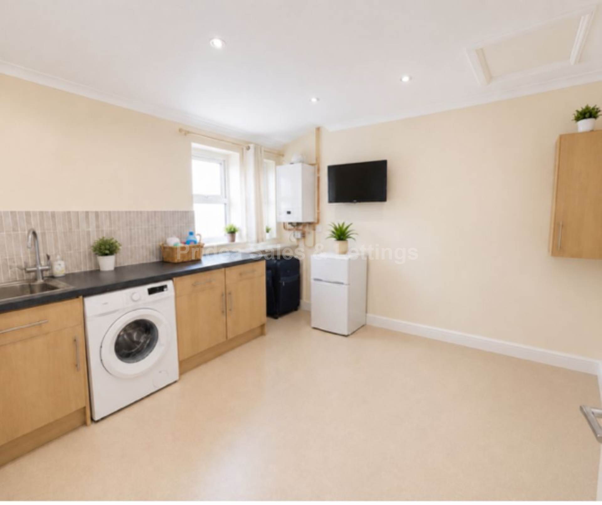 Flat off Monks Road, Lincoln, Image 2