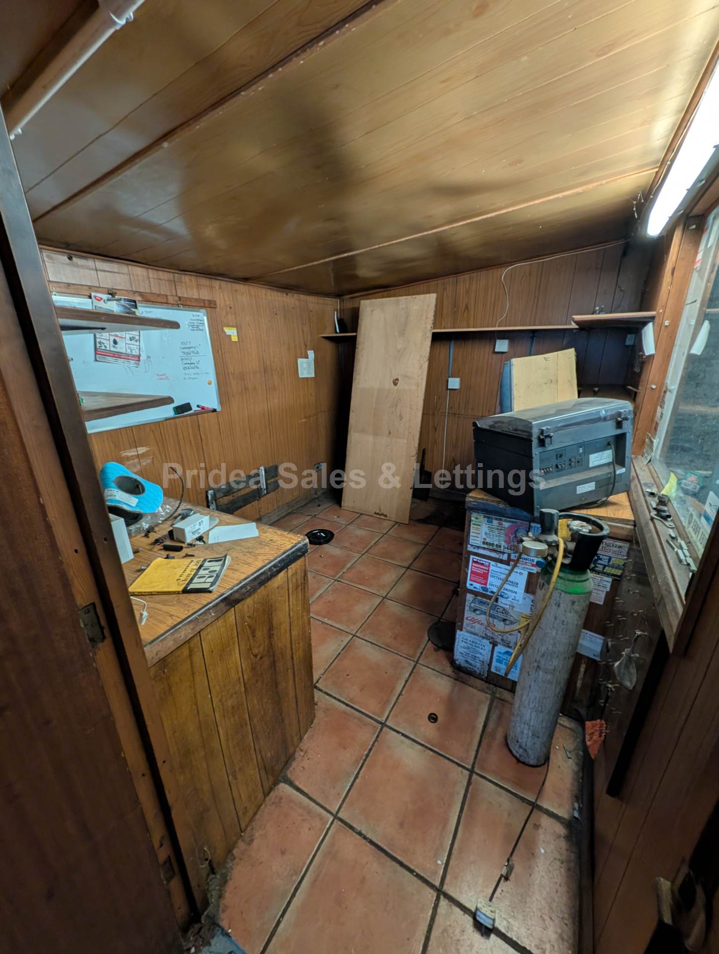 Garage, Pillard House Lane, Gainsborough, Image 7