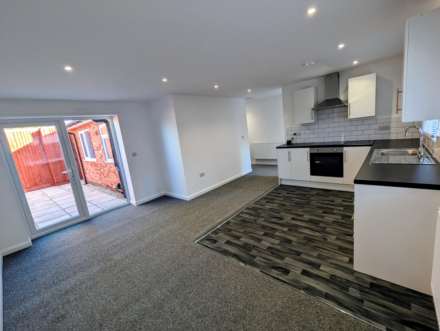 Wilson St, Lincoln, Image 2
