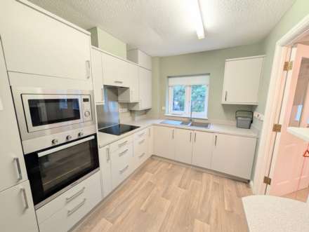 Minster Court, Bracebridge Heath, Image 13