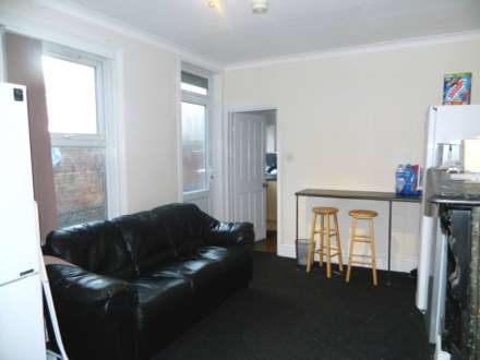 Ensuite Double Room, South Park, Image 10