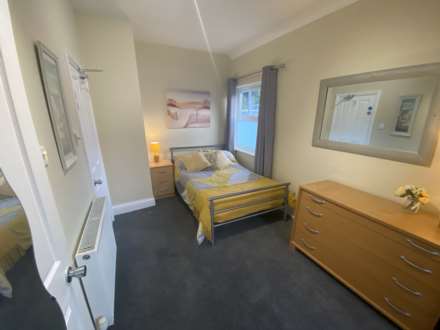 Ensuite Double Room, South Park, Image 5