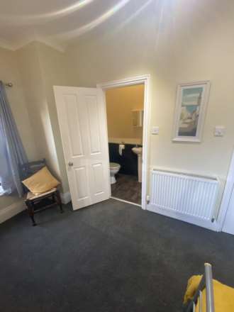 Ensuite Double Room, South Park, Image 8