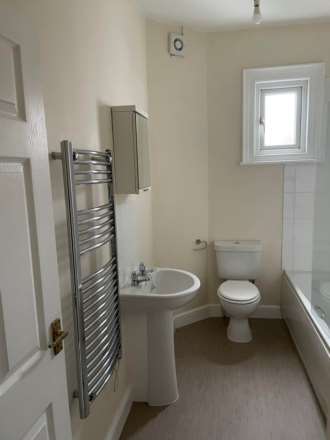 Yarborough Road, Lincoln, Image 4