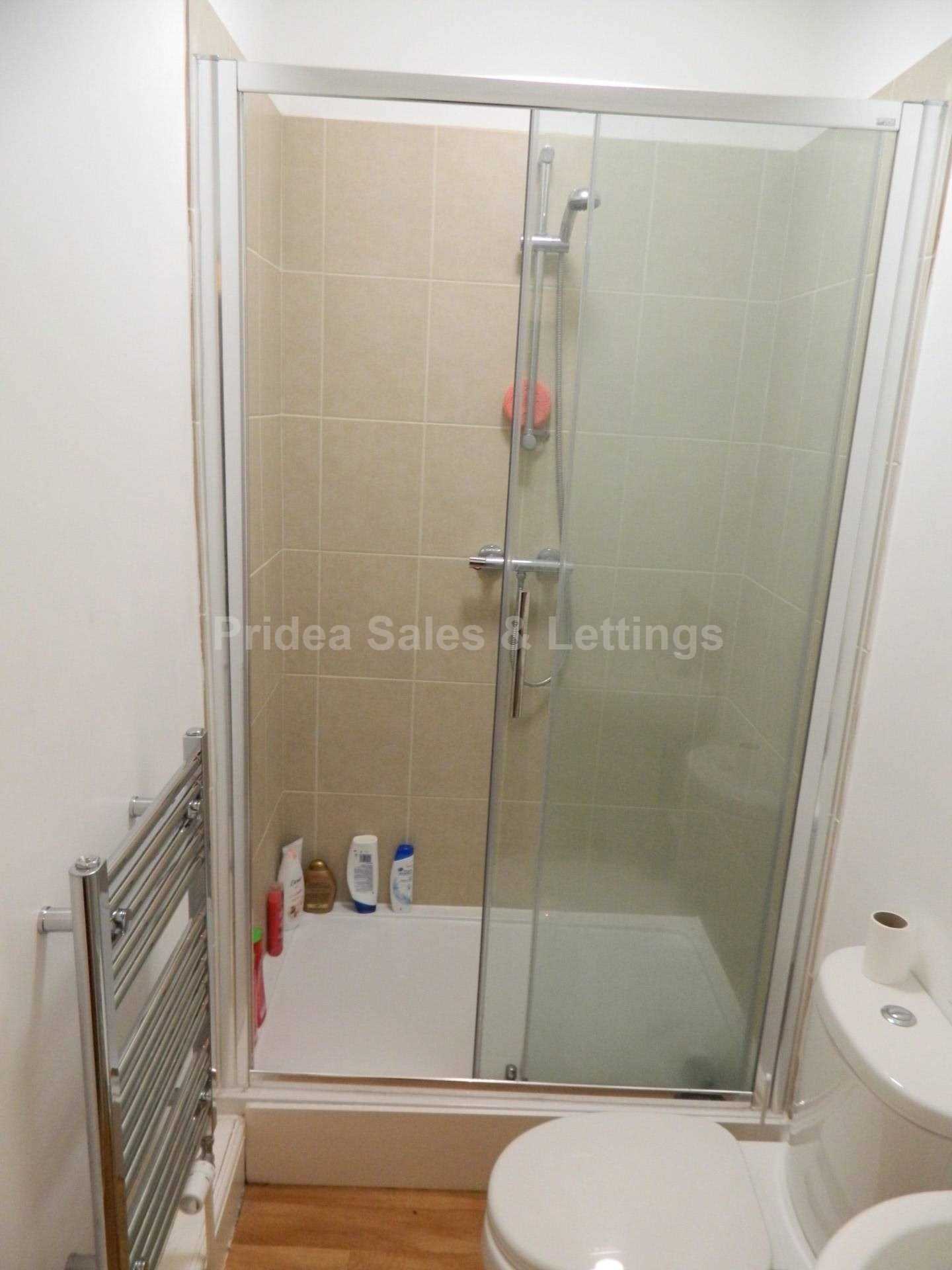 Room 1, Cranwell Street, Image 10