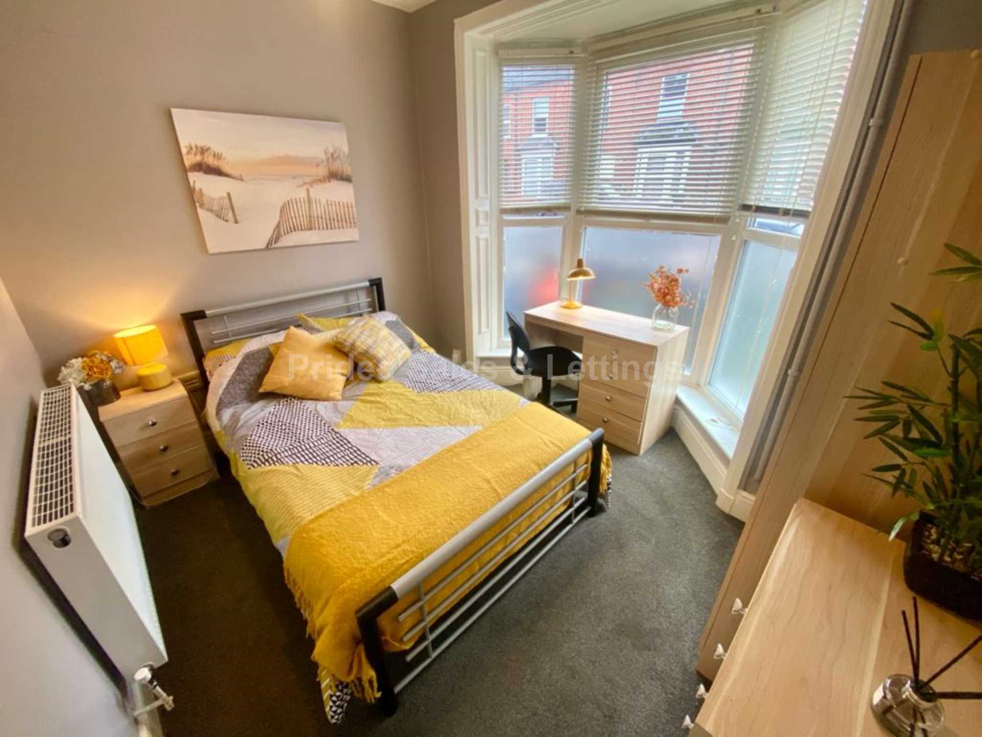 Room 1, Cranwell Street, Image 4