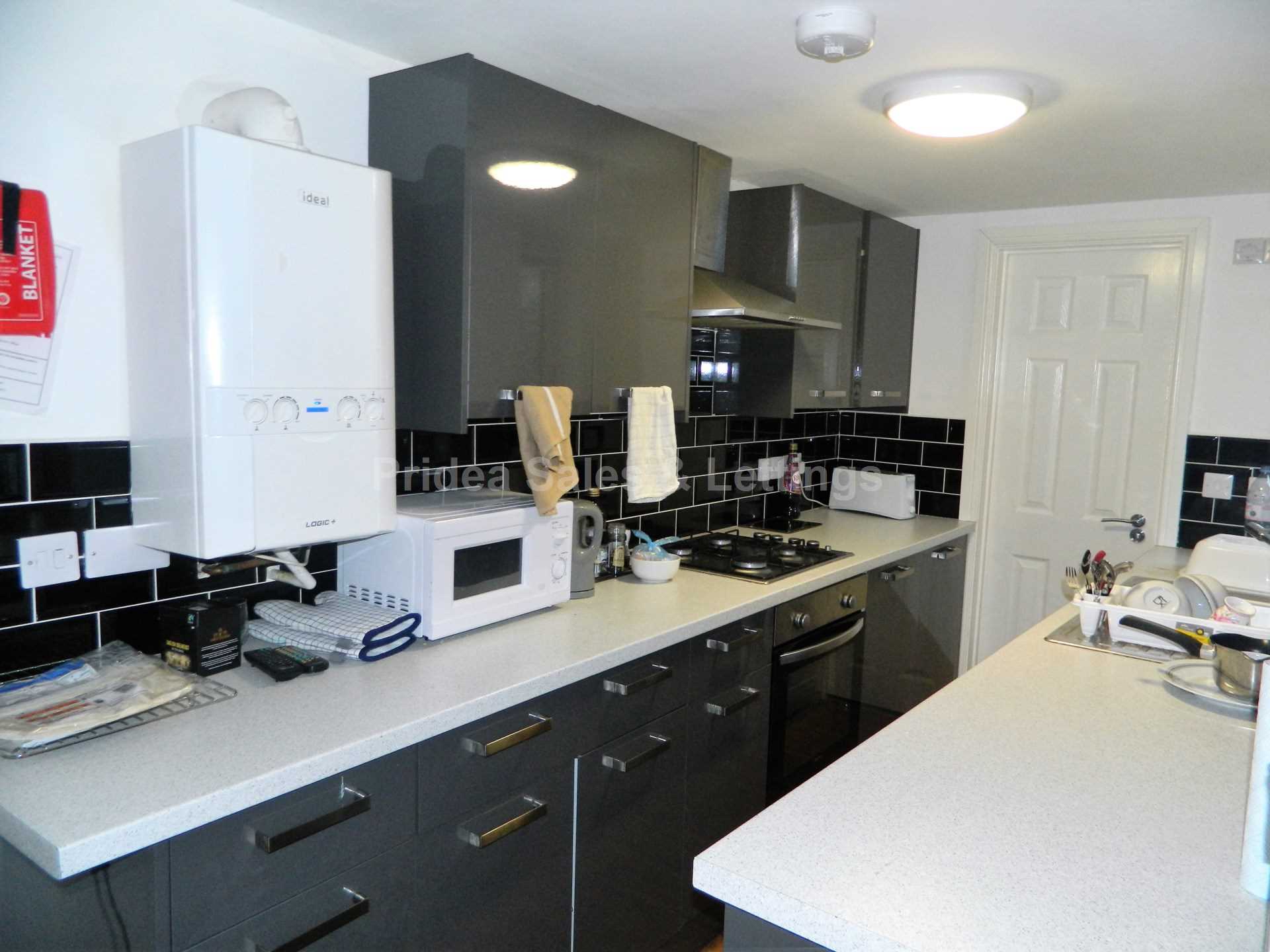 Room 1, Cranwell Street, Image 6