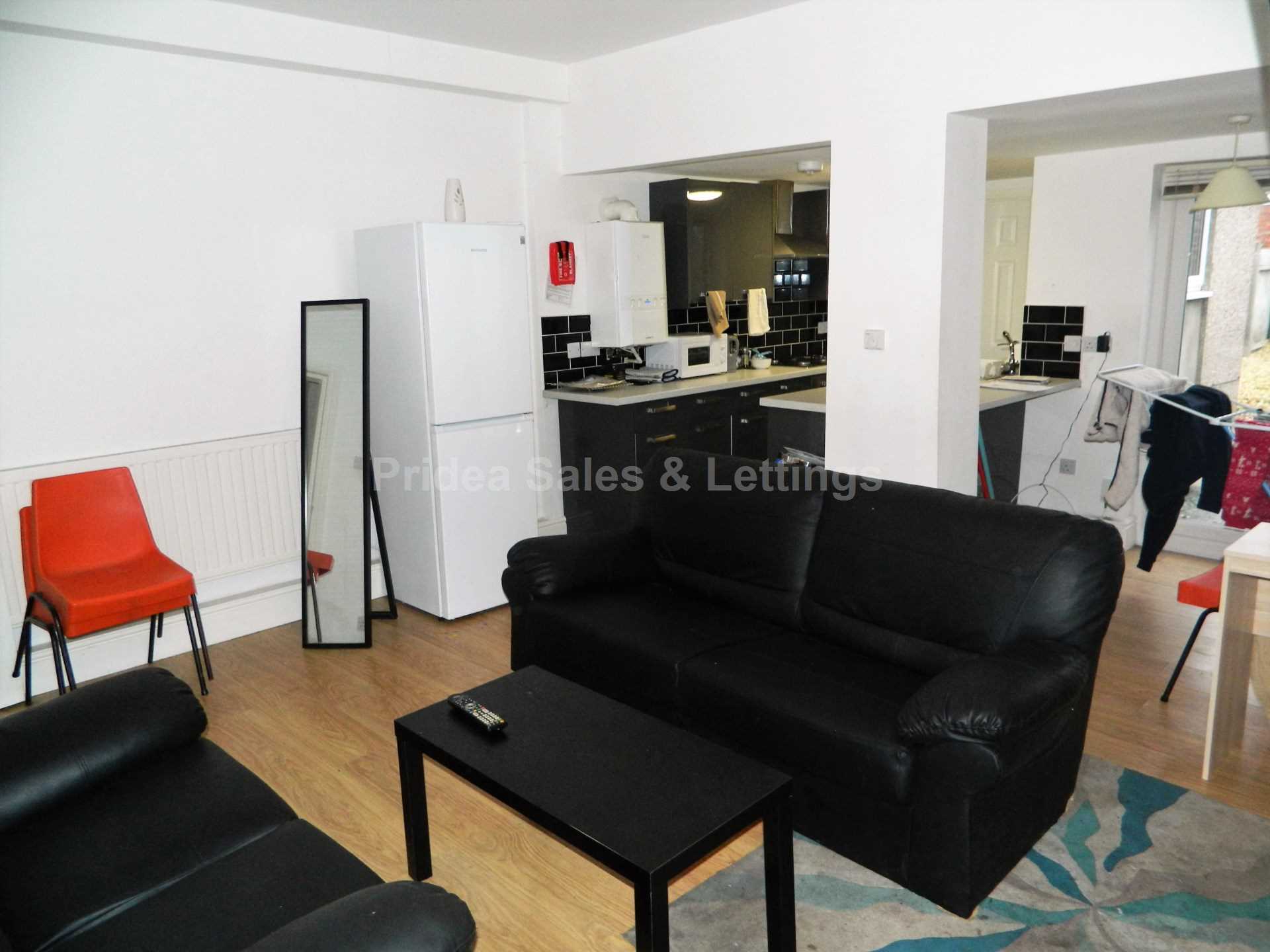 Room 1, Cranwell Street, Image 9