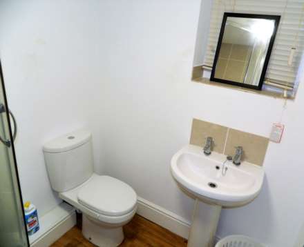 Room 1, Cranwell Street, Image 13