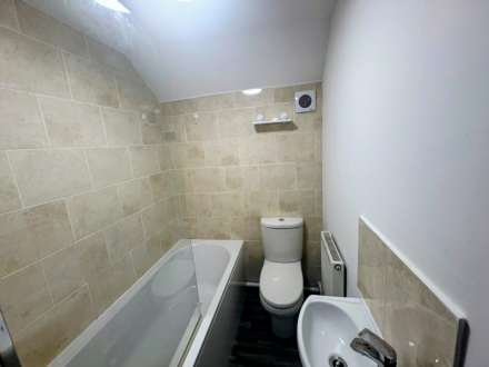 Naam Place, Lincoln, Image 3