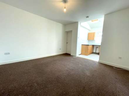 Yarborough Road, Lincoln, Image 4