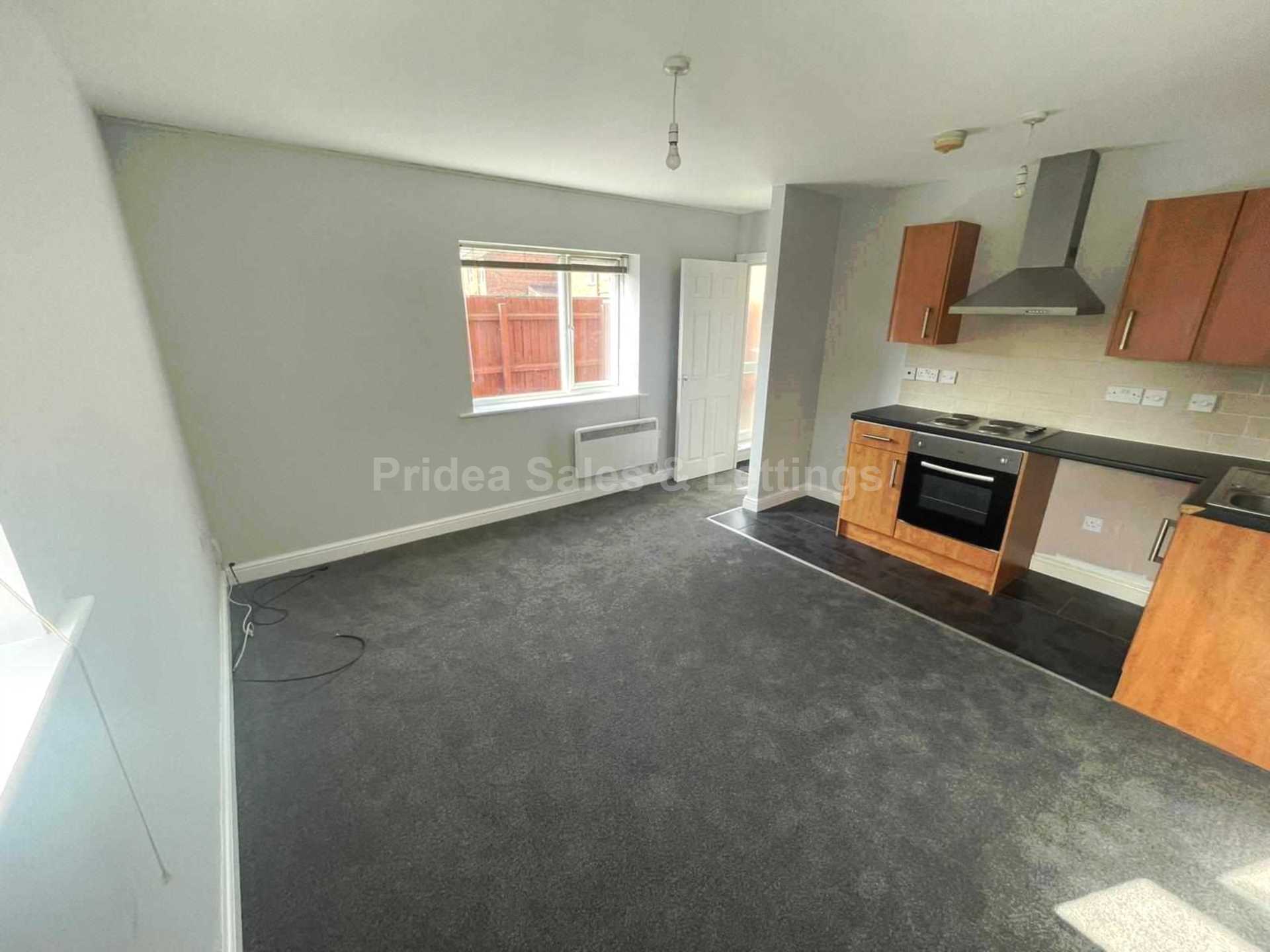 Monson St, Lincoln, Image 3