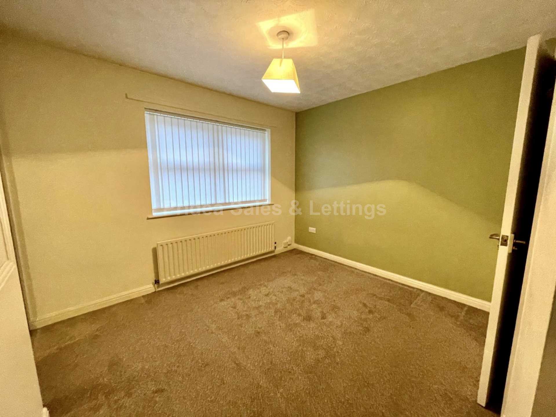 Monson Court, Lincoln, Image 3