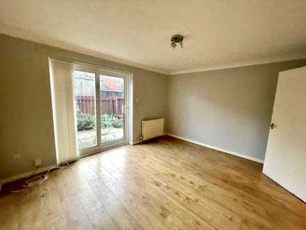 Monson Court, Lincoln, Image 2