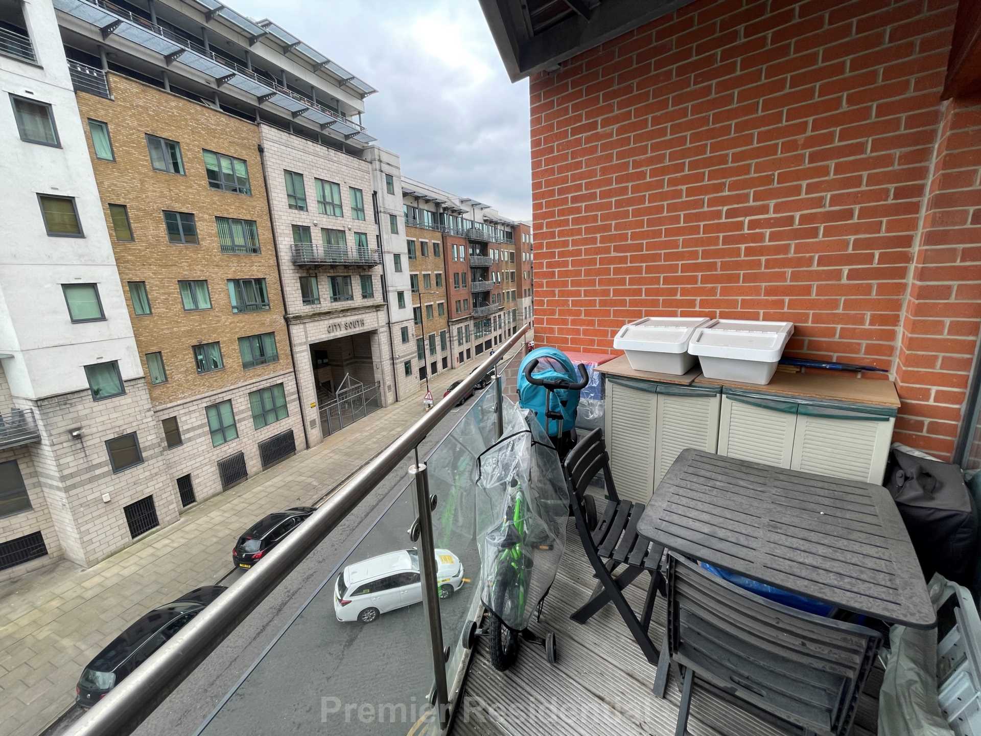 Medlock Place, City Road East, Manchester, Image 14