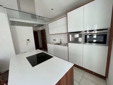 Manera Apartments, King Street West, Manchester, Image 4