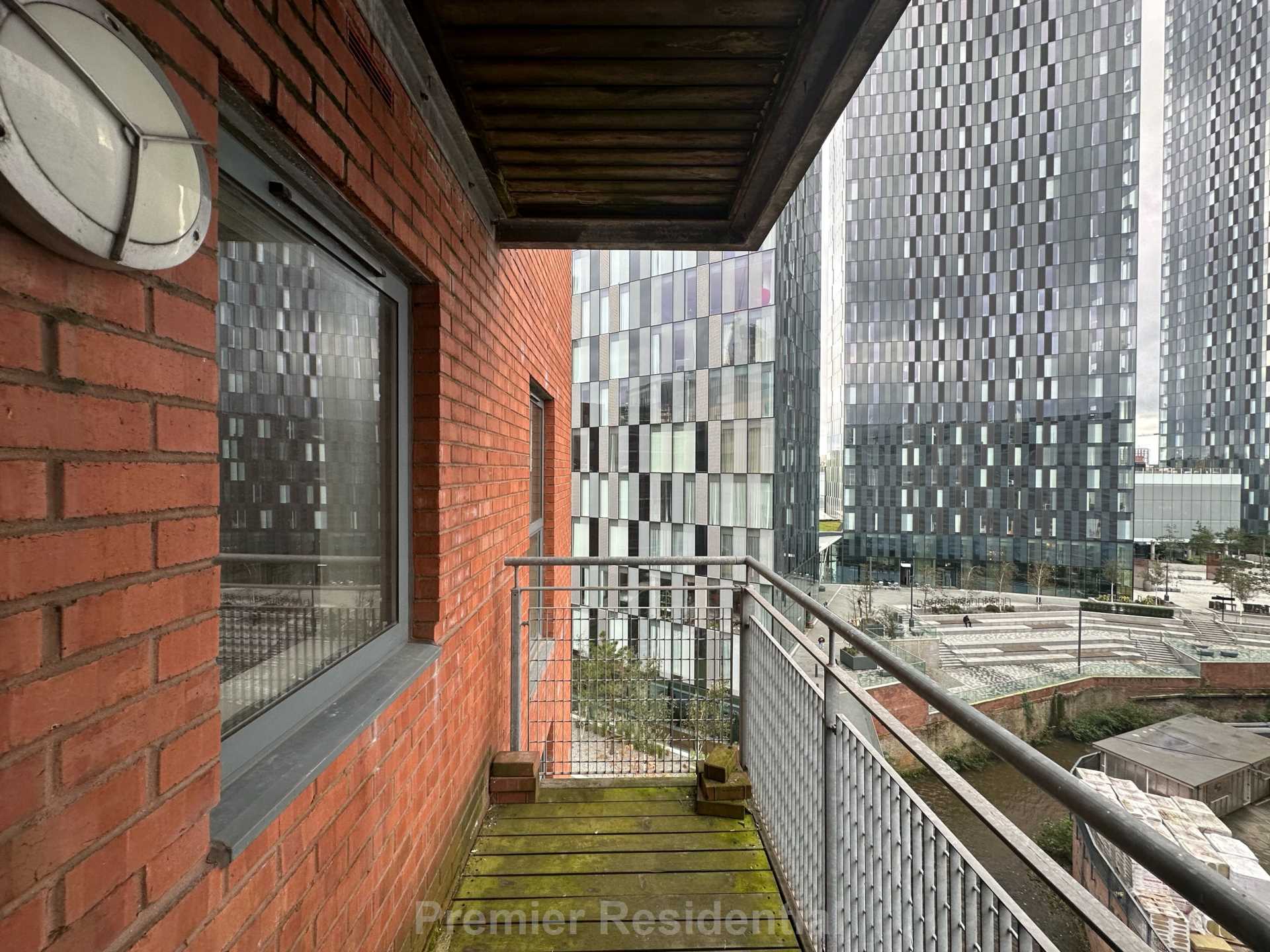 City Road East, Manchester, Image 4