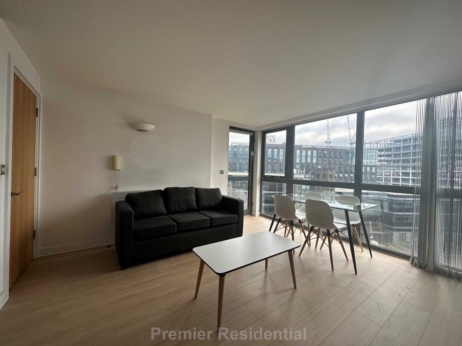 City Road East, Manchester, Image 11