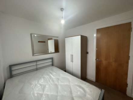 City Road East, Manchester, Image 10