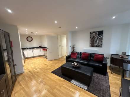 2 Bedroom Apartment, Commercial Street, Manchester