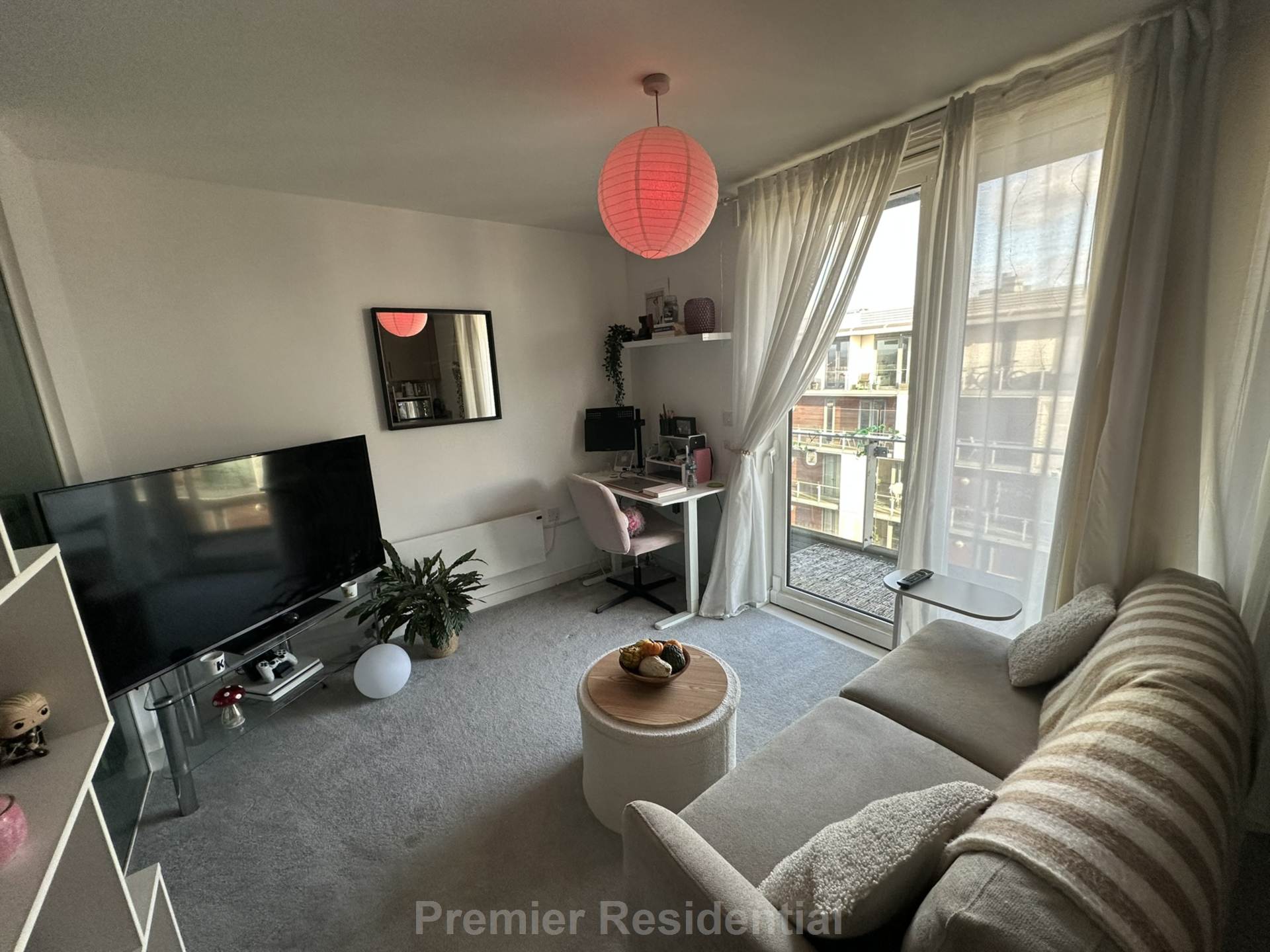 Spectrum Apts, Manchester, Image 2